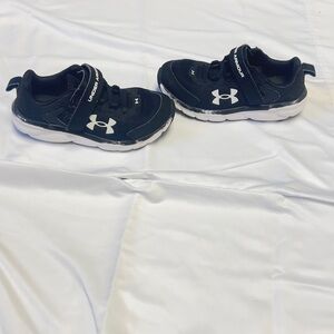Under Armour Kids Black Sneakers with White Soles